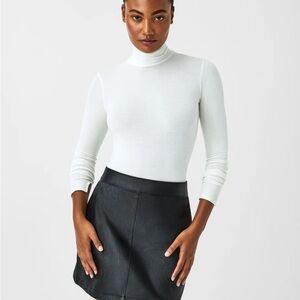 SPANX Elegant White Long Sleeve Blouse